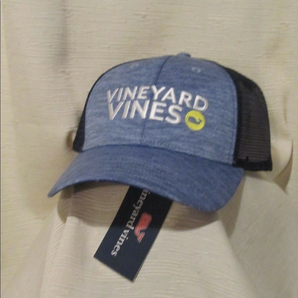 Vineyard Vines Trucker’s Hat